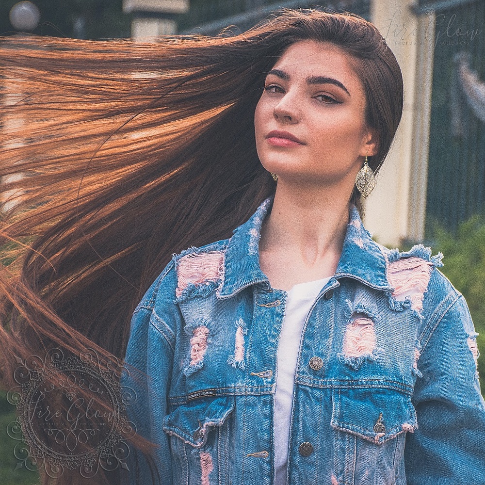 Boho Chic Gold Tone Filigree Leaf Earrings - Picture 2 of 8